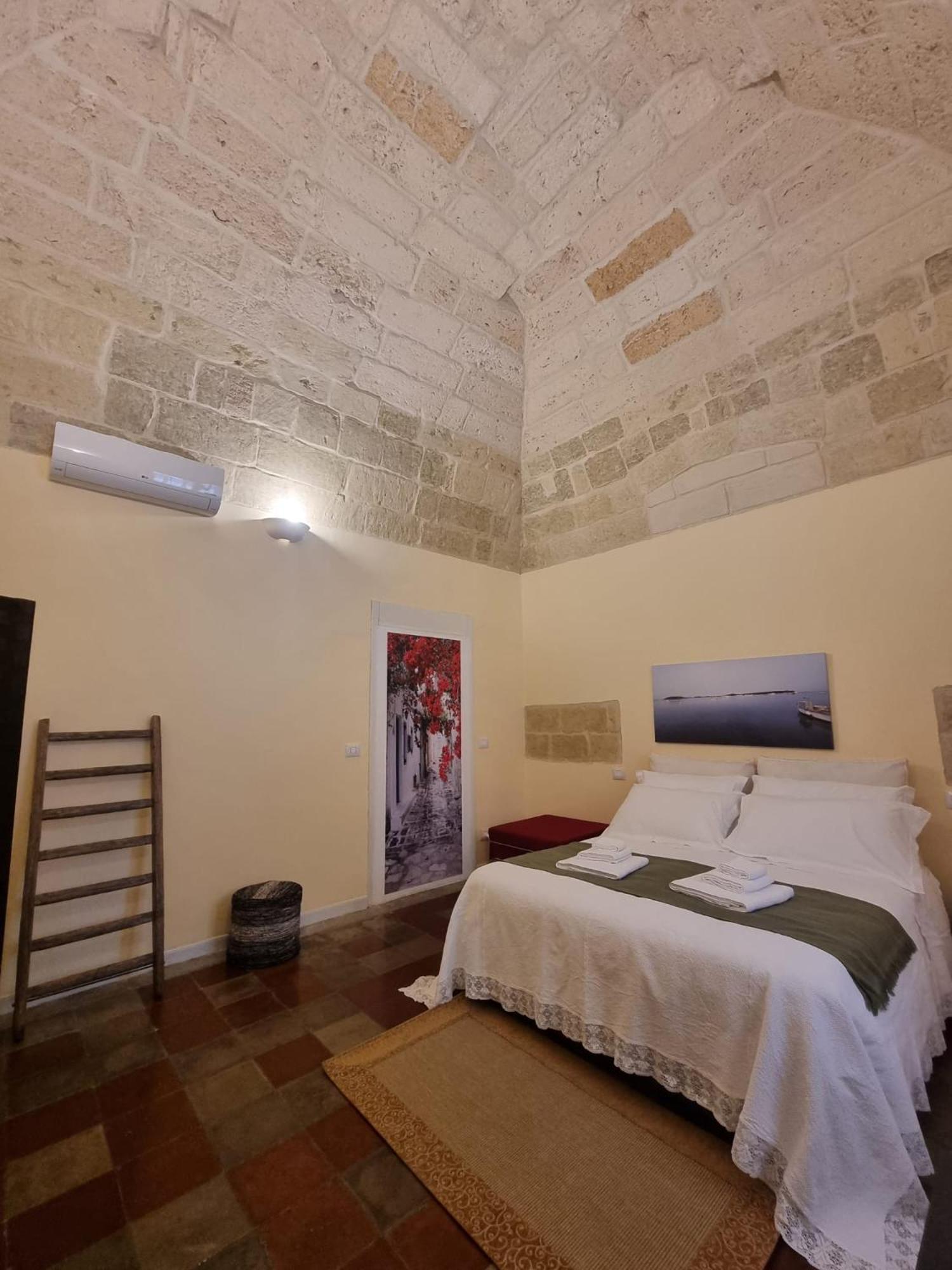 La Volta Bed & Breakfast Lecce Exterior photo